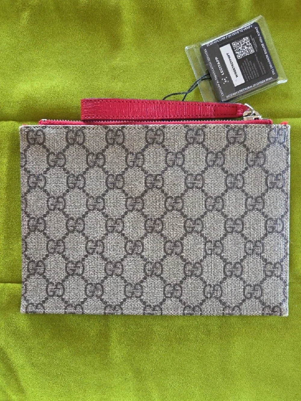 Gucci GG Supreme Butterfly Clutch